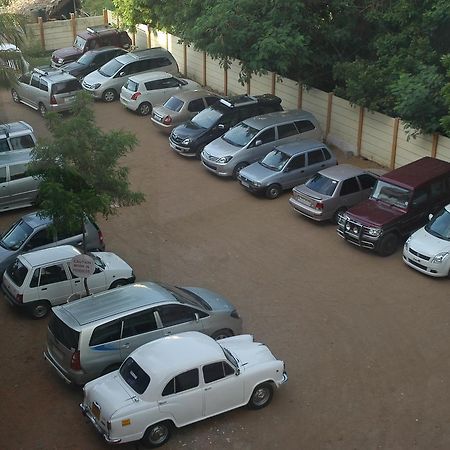 Hotel Athityaa Kumbakonam Bagian luar foto