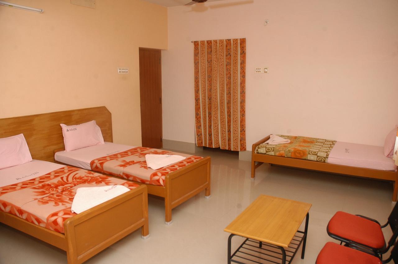 Hotel Athityaa Kumbakonam Bagian luar foto