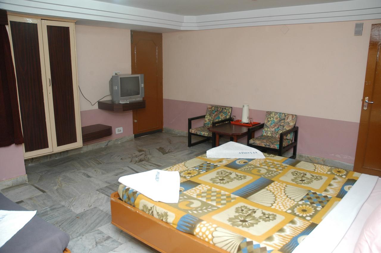 Hotel Athityaa Kumbakonam Bagian luar foto