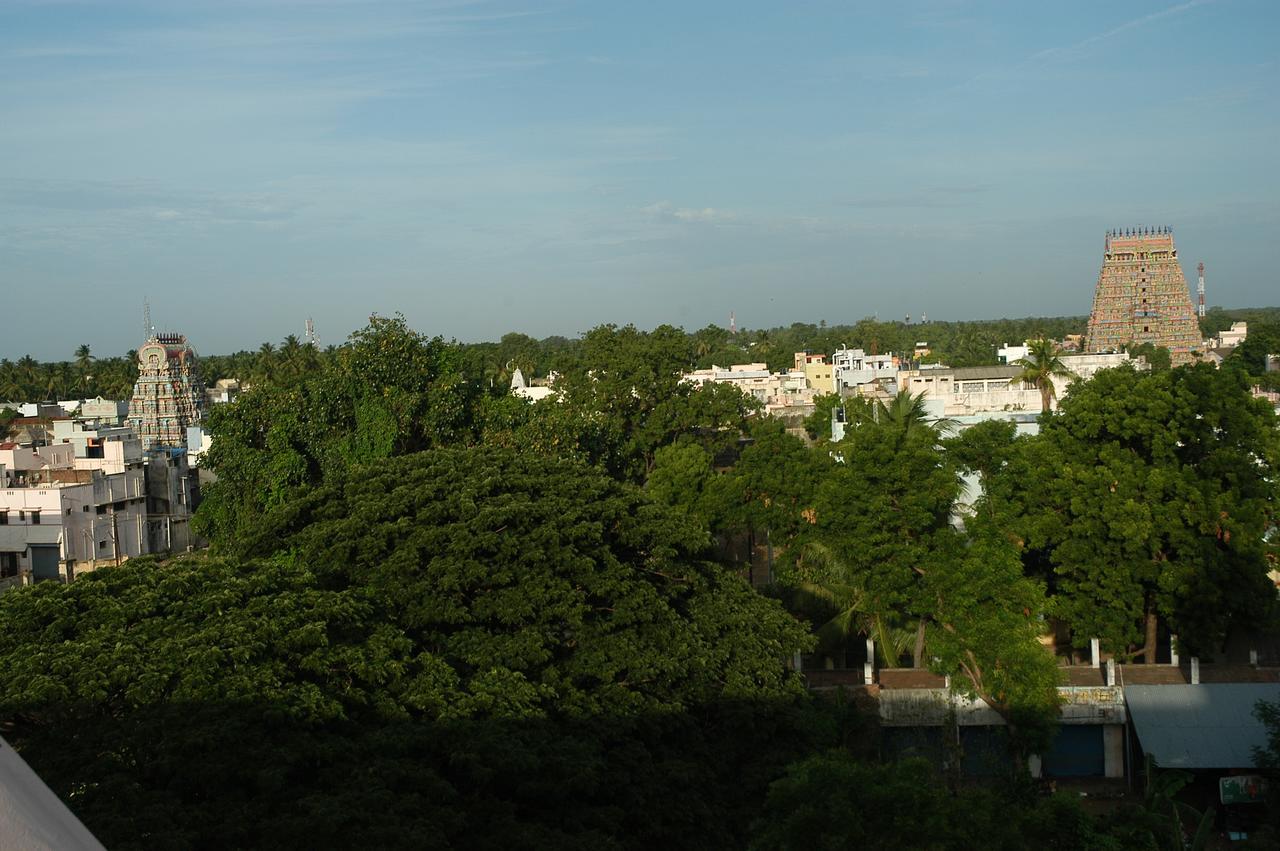 Hotel Athityaa Kumbakonam Bagian luar foto